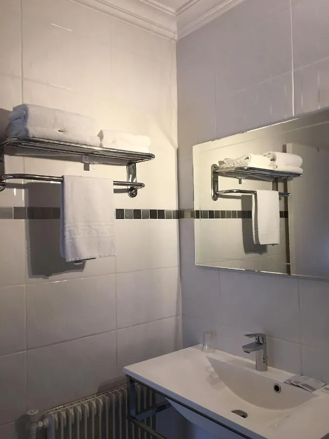 Hotel Val De Saone Lyon Caluire Rillieux Sathonay-Camp
