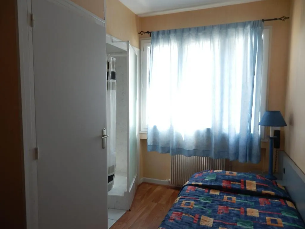 **  Hotel Val De Saone Lyon Caluire Rillieux Sathonay-Camp France